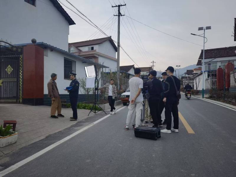 鸡冠区TVC制作：多版本适配全渠道投放，让广告发挥最大价值！